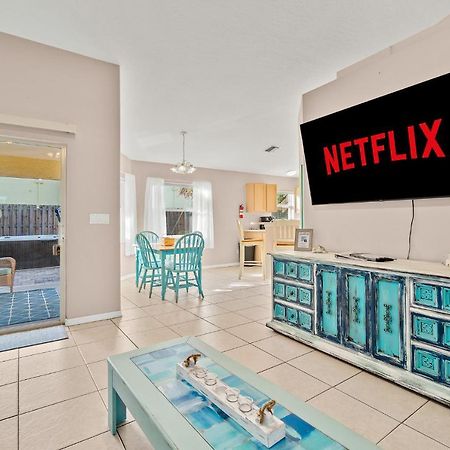 Sunset Serenity - 3Br Beach Townhome With Outdoor Patio - New Hot Tub, Steps To Ocean Fun! เมลเบิร์น ภายนอก รูปภาพ