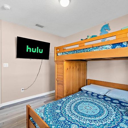 Sunset Serenity - 3Br Beach Townhome With Outdoor Patio - New Hot Tub, Steps To Ocean Fun! เมลเบิร์น ภายนอก รูปภาพ