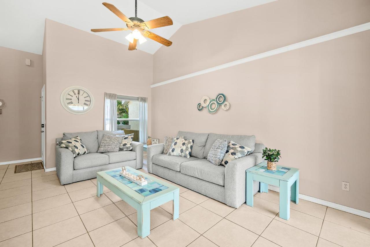 Sunset Serenity - 3Br Beach Townhome With Outdoor Patio - New Hot Tub, Steps To Ocean Fun! เมลเบิร์น ภายนอก รูปภาพ