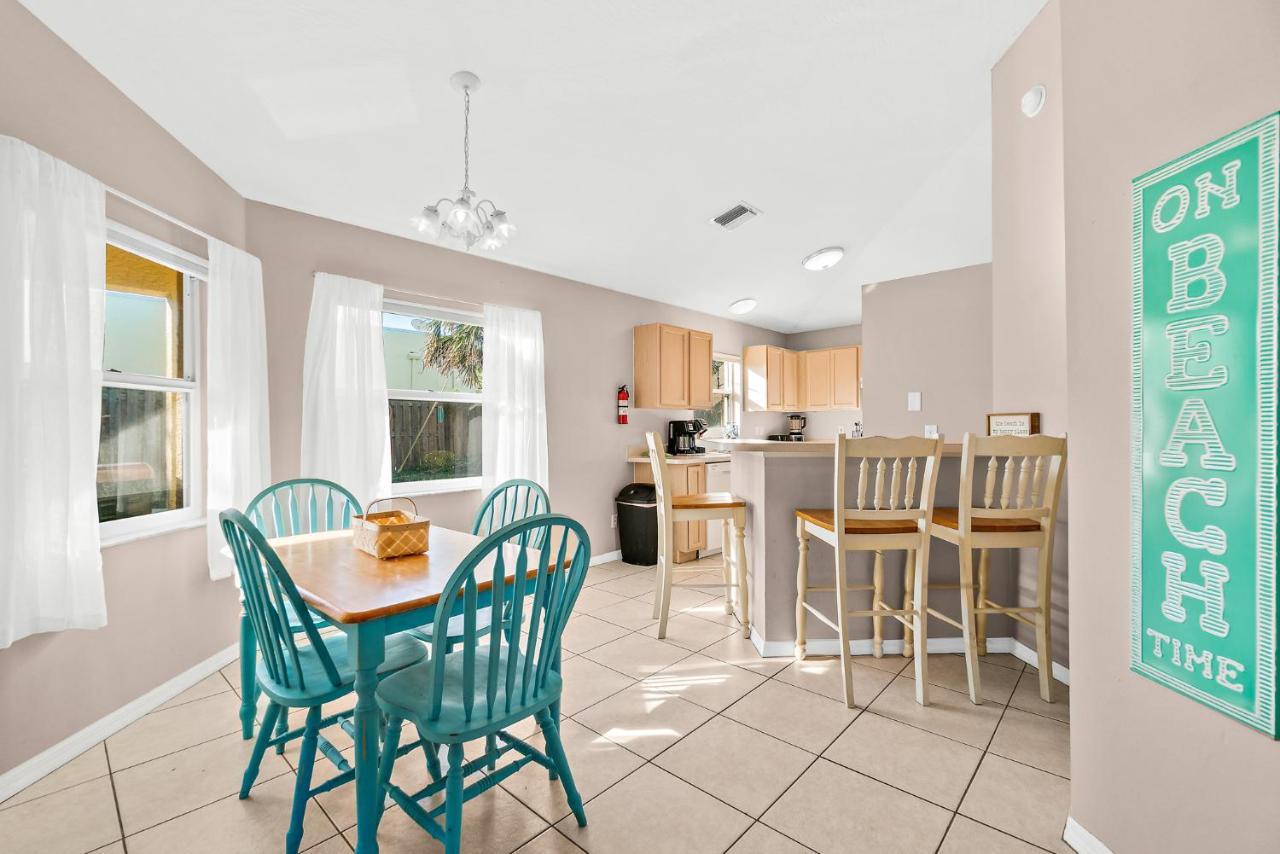 Sunset Serenity - 3Br Beach Townhome With Outdoor Patio - New Hot Tub, Steps To Ocean Fun! เมลเบิร์น ภายนอก รูปภาพ