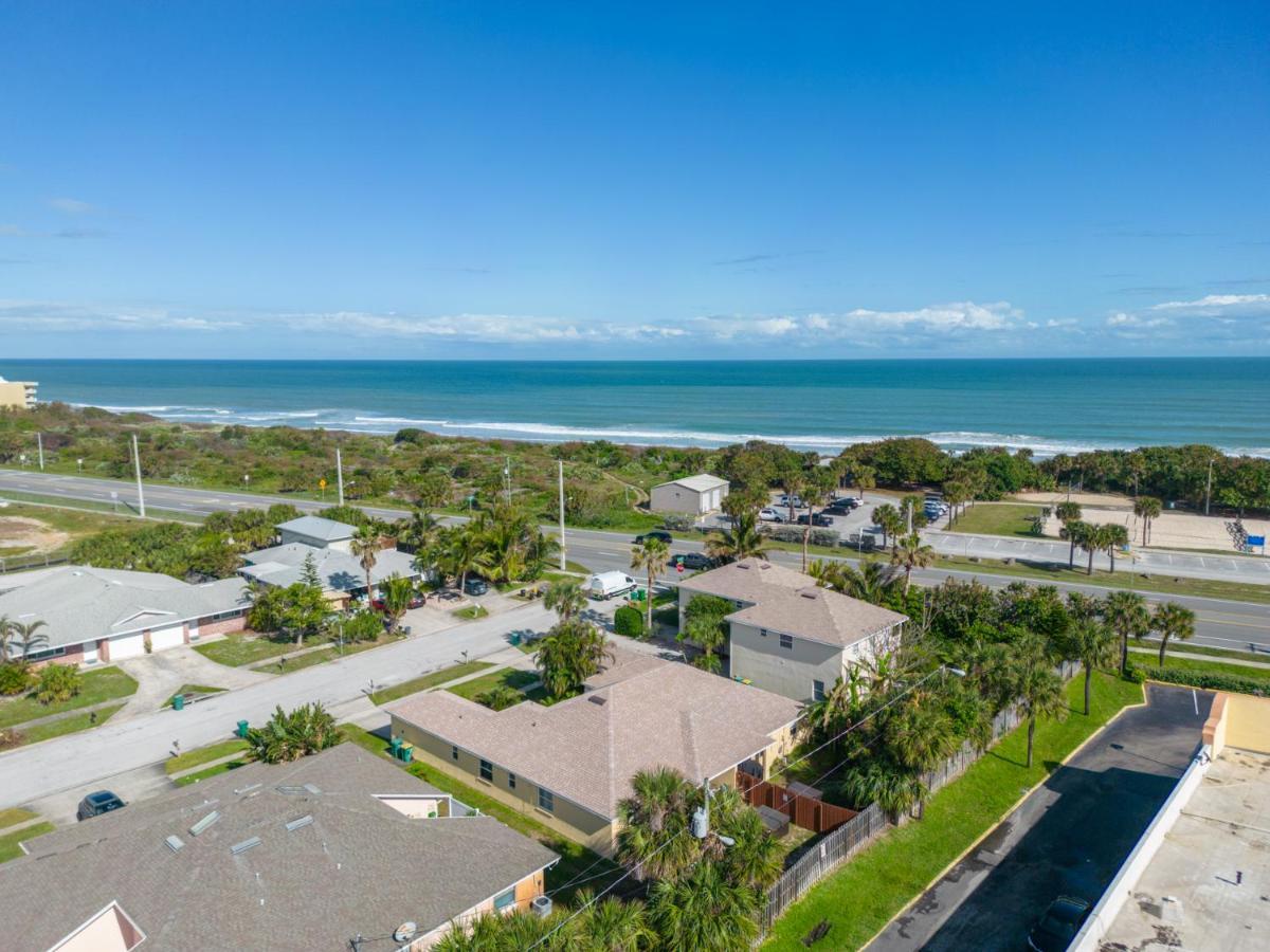 Sunset Serenity - 3Br Beach Townhome With Outdoor Patio - New Hot Tub, Steps To Ocean Fun! เมลเบิร์น ภายนอก รูปภาพ